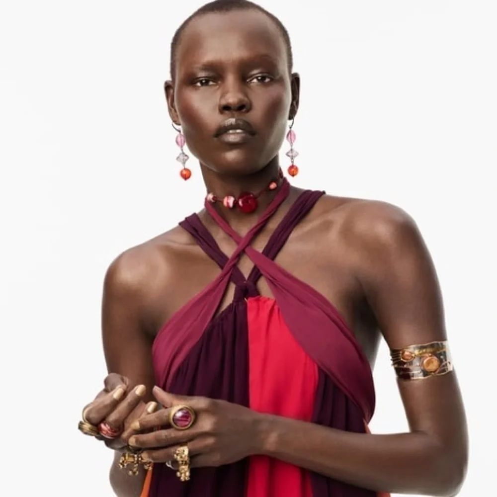 NWT. Zara Limited Edition Red Glass Necklace.